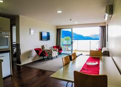 Te Anau Lakeview Holiday Park & Motels - Te Anau - Dining room