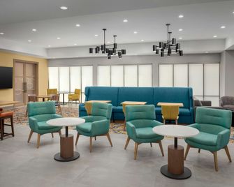 Hampton Inn by Hilton Clanton - Clanton - Lounge