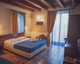 Hotel Capomulini 3 Stelle - Acireale - Ložnice