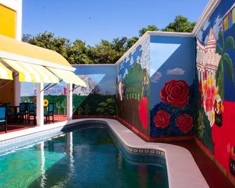 Hotel De La Pena Inn - Santo Domingo Tehuantepec - Pool