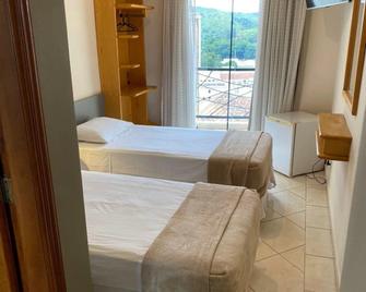 Marge Hotel - Aparecida - Habitación
