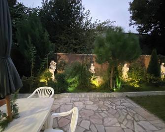 Appartement entier F3 - Alfortville - Patio