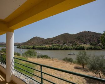 HI Alcoutim - Pousada de Juventude - Alcoutim - Balcón