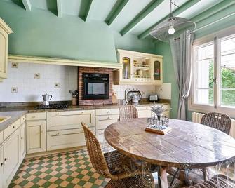 3 Bedroom Gorgeous Home In Vallabrègues - Vallabrègues - Cocina
