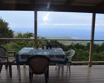 A Beautiful Edge of the World Bed & Breakfast - קפטן קוק - מרפסת