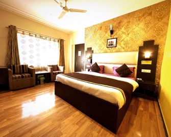 Lee Heritage Srinagar - Srinagar - Bedroom