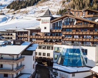 Alpenbad Hotel Hohenhaus - Hintertux - Gebouw