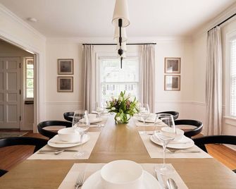 Ballantine Beauty1 Block to IU Campus - Perfect for IU Families & Alumni - Bloomington - Dining room