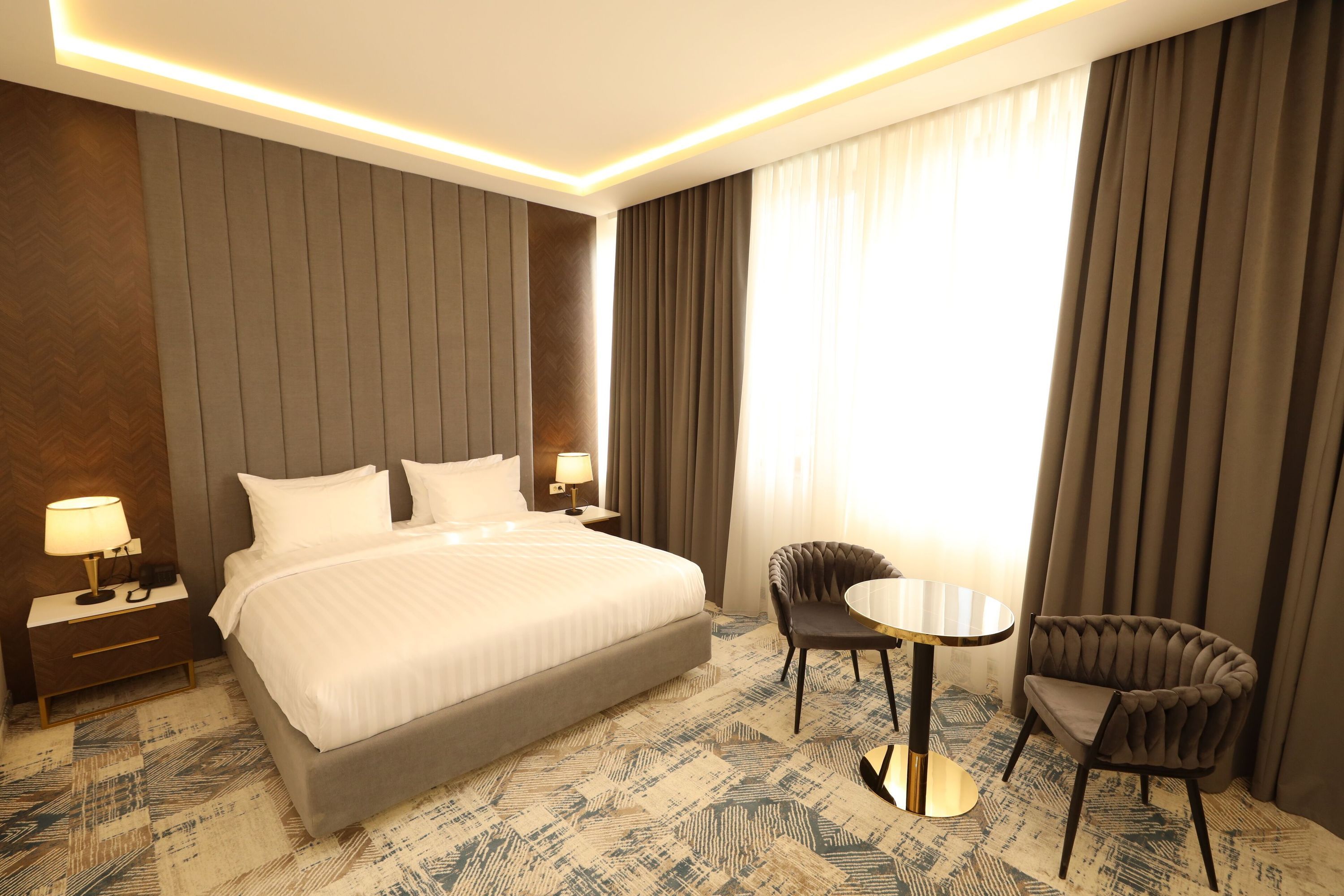 Venice Hotel Complex - ירבאן - חדר שינה