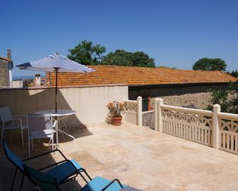 Le Petit Molière Chambres D Hôtes - Servian - Balcony