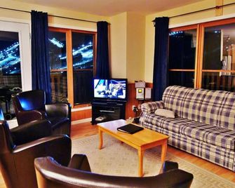 Chalets Alpins 13 Chemin Alpin - Stoneham - Salon