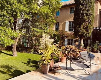 Maison Jacotte orange - Orange - Outdoor view