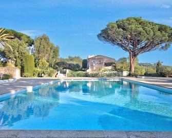 Studio Les Jardins du Pinet - Happy Rentals - Saint-Tropez - Pool