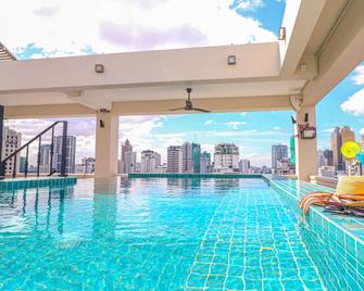 Mettavary Hotel - Phnom-Penh - Zwembad