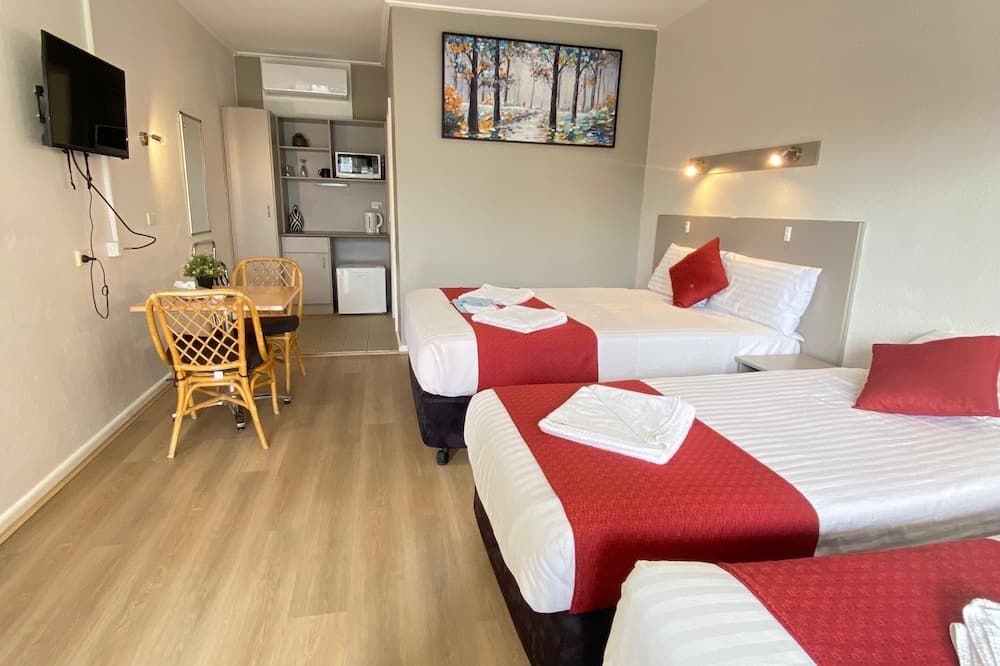 Cobb Inlander Motel - Hay - Slaapkamer
