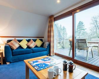 Stunning private villa for 6 people with WIFI, TV, terrace, pets allowed and panoramic view - Invergarry - Wohnzimmer