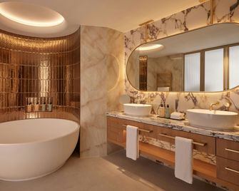 The BoTree London, Curio Collection by Hilton - London - Phòng ngủ