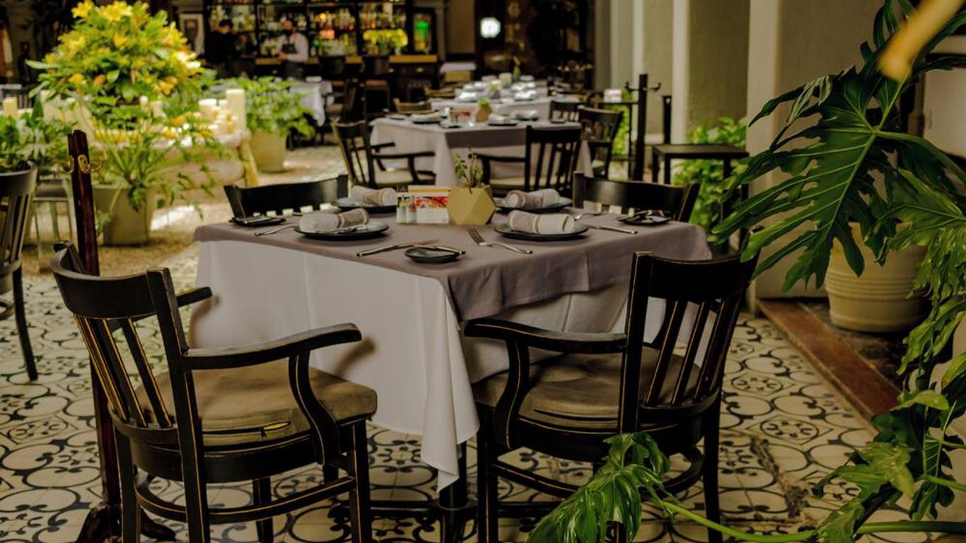 هوتل بوتيك آثييندا جوادالوبي