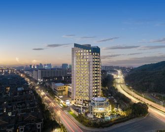 Anji Greenland Platinum Hotel - Huzhou - Building