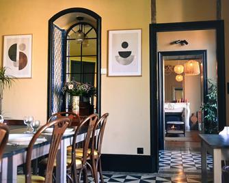Domaine Des Forges de la Vache - La Charité-sur-Loire - Dining room