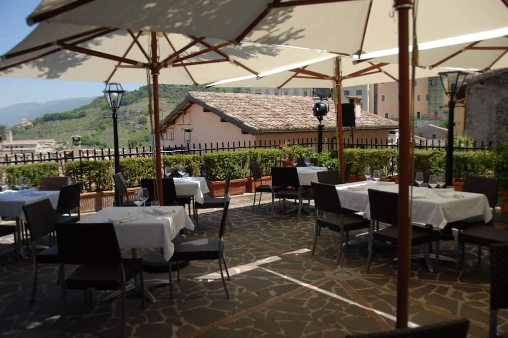 إل بانشولي - سبوليتو - مطعم