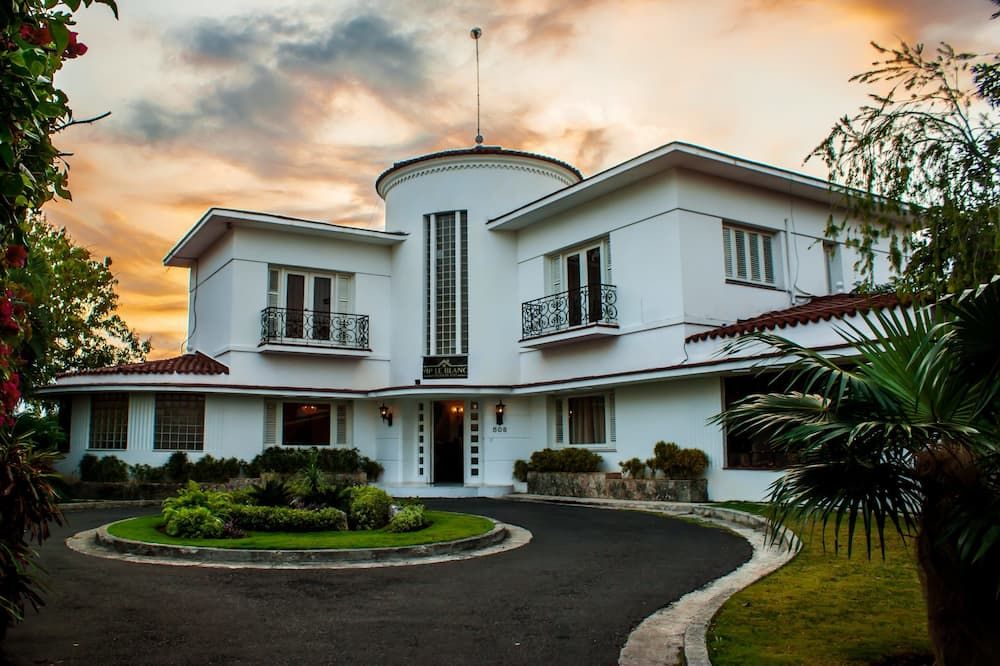 Vip Leblanc - Havana - בניין