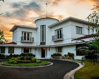 Vip Leblanc - Havana - בניין