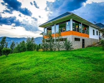 The Crested Crane Bwindi Hotel - Ntungamo (Kanungu) - Edificio