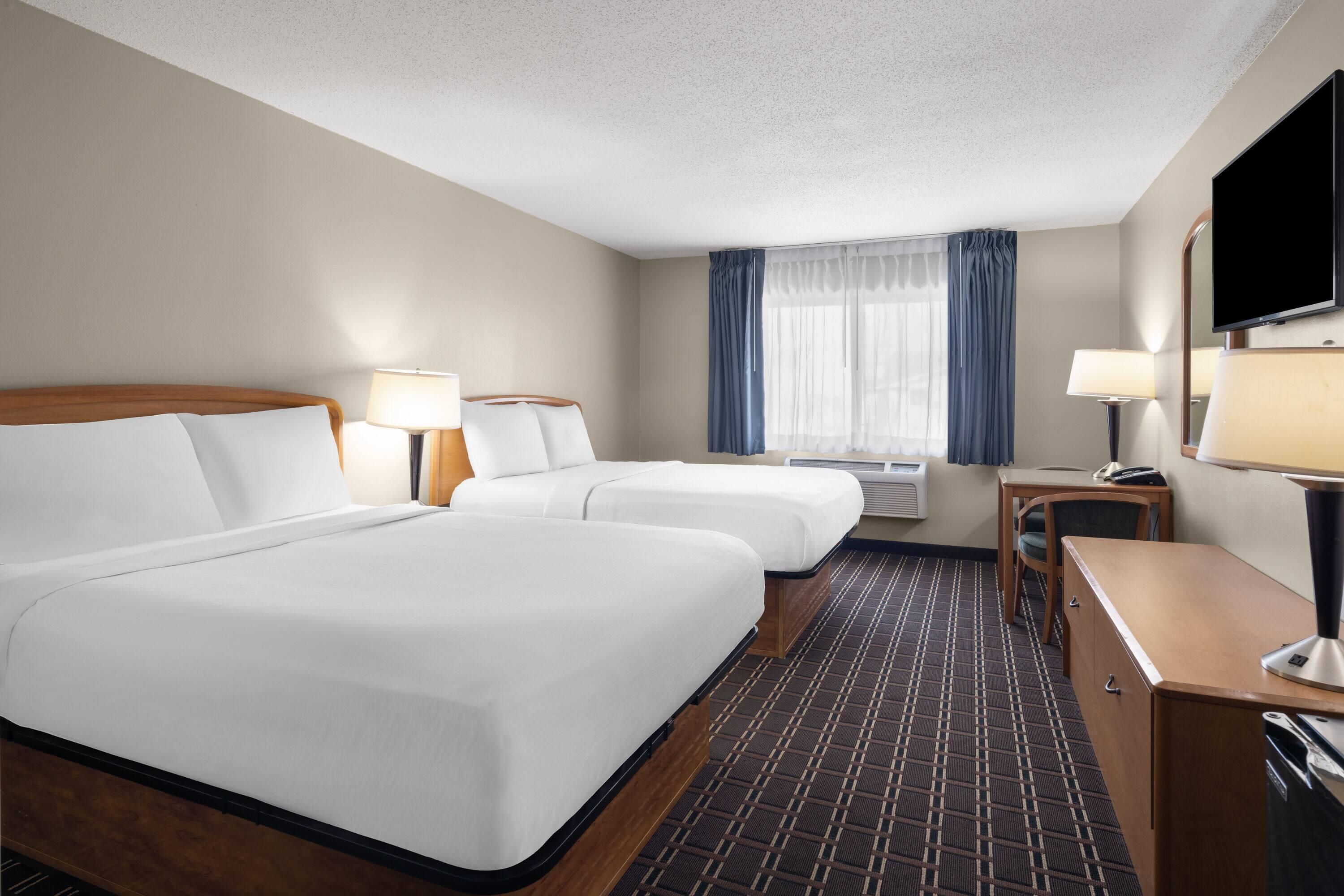 Travelodge by Wyndham Fargo West Acres - פארגו - חדר שינה