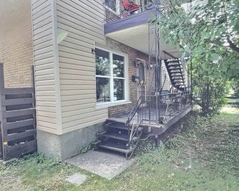 Chez Claude - appartement millésimé - Quebec
