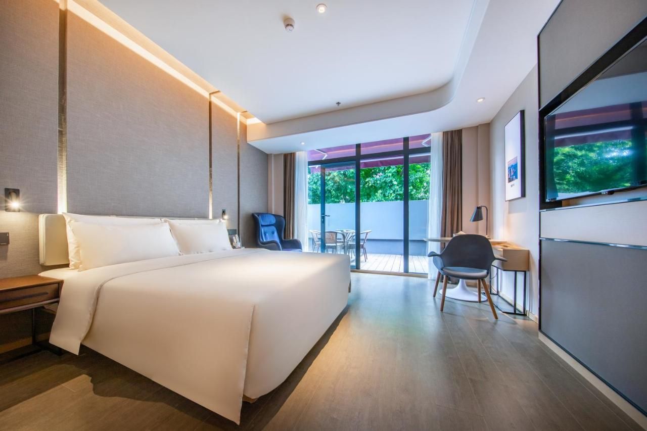 Atour Hotel Shenzhen Huaqiang North thumbnail 3
