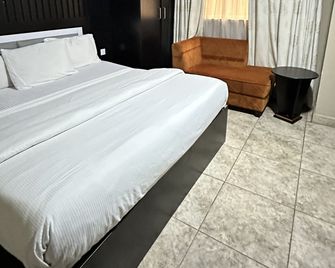 Msquare Hotel Gra - Lagos - Bedroom