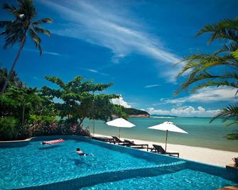 سي فالي ريزورت - كوه ساموي - حوض السباحة