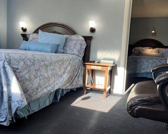 Hitching Post Motel - Torrington - Bedroom