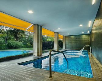 Hotel Grao Vasco - Viseu - Pool