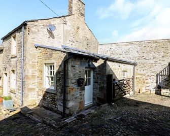 Mill Dam Farm Cottage - High Bentham - Building