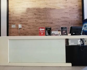 Zen Hostel Juanda Airport - Surabaya - Vastaanotto