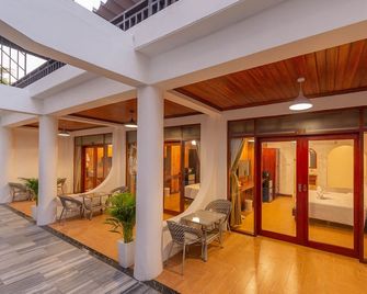 Luangprabang Center Hotel - Luang Prabang