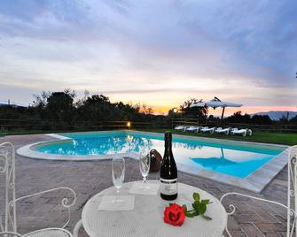 Sunflower Apartment with pool - Giano dell'Umbria - Piscina