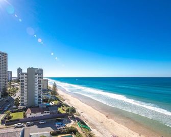 Beachside Tower Apartment - Main Beach - Strand