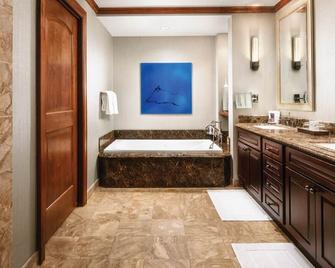 Platinum Vail Ritz-carlton 3 Bedroom Mountain Residence Just One Block - Vail
