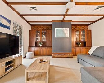 Blissful Escape - Prevelly - Sala de estar