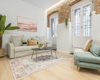 Collection Latina - Apartamentos Únicos en el Barrio Más Auténtico - Madrid - Salon