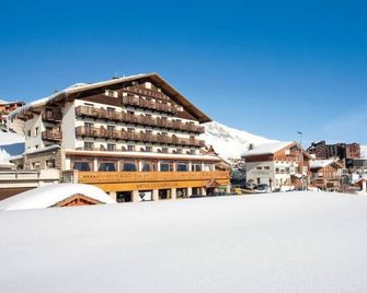 Hotel Le Castillan - Huez