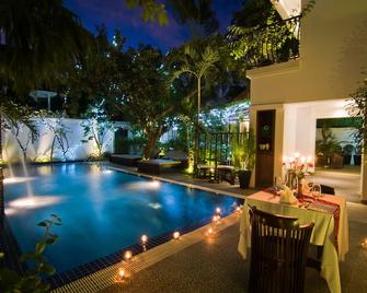 La Rose Suites - Phnom-Penh - Zwembad