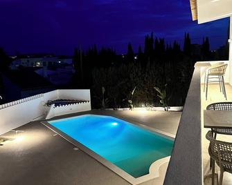 Casa Malìa Luxury Guest House - Praia da Luz - Piscine