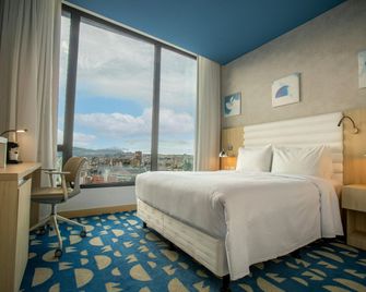 Hampton by Hilton Quito La Carolina Park - Quito - Bedroom