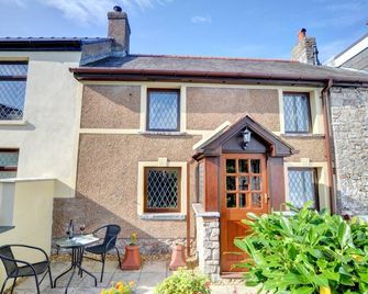 2 Bed in Porthcawl (oc-way245) - Porthcawl - Binnenhof