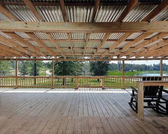 The Lodge At Our Texas Ranch - Centerville