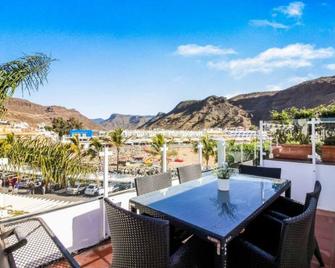 Harbour 374 with private roof terrace in Puerto de Mogan by El Sirocco - Mogán - Balcony